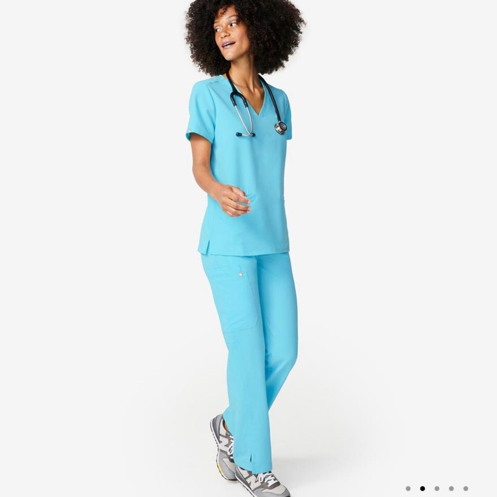 SOLD —- Figs Neon Blue scrub set,